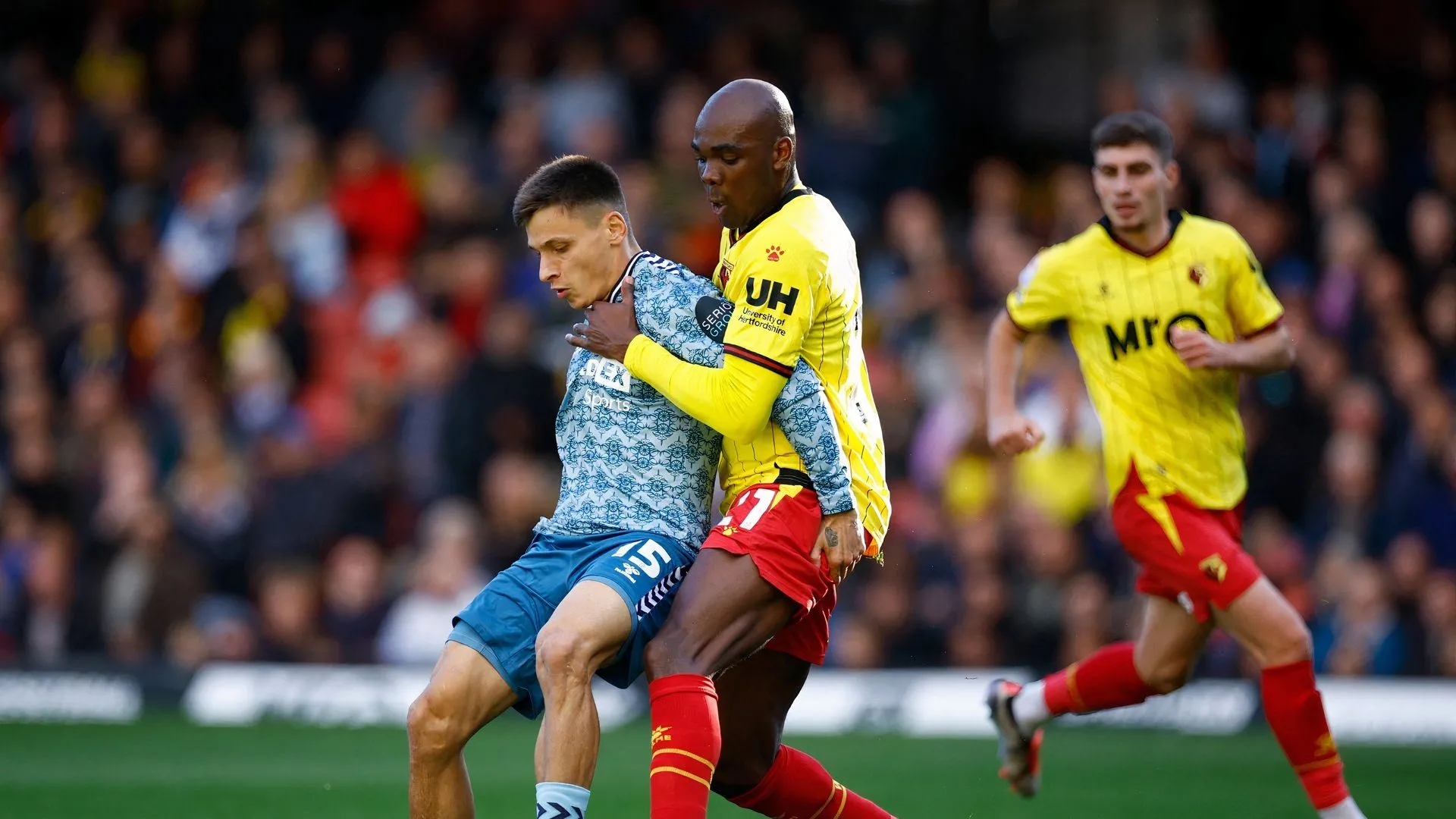 Angelo Ogbonna trung vệ kỳ cựu của Watford đối mặt tương lai bất định