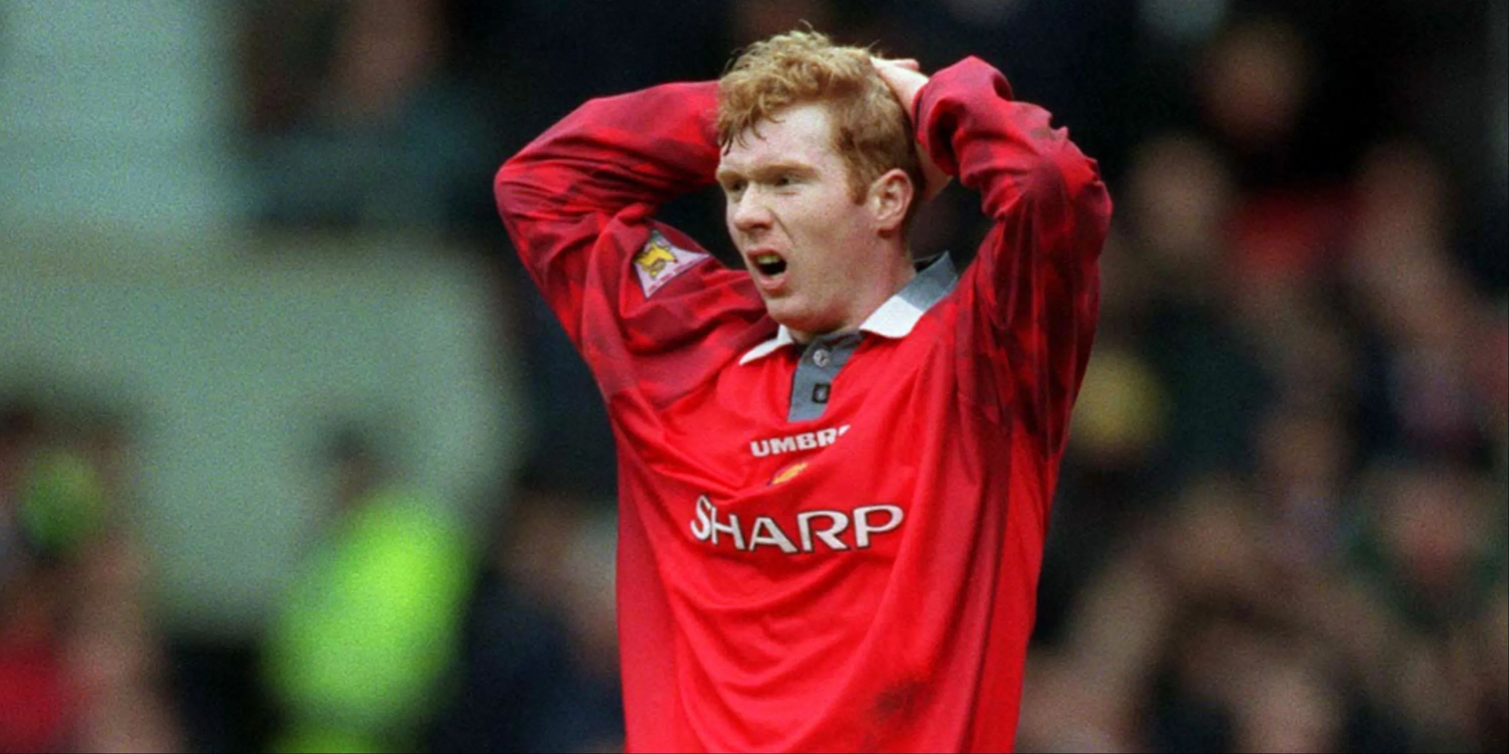 Paul Scholes trong màu áo Manchester United mùa giải 1997-98