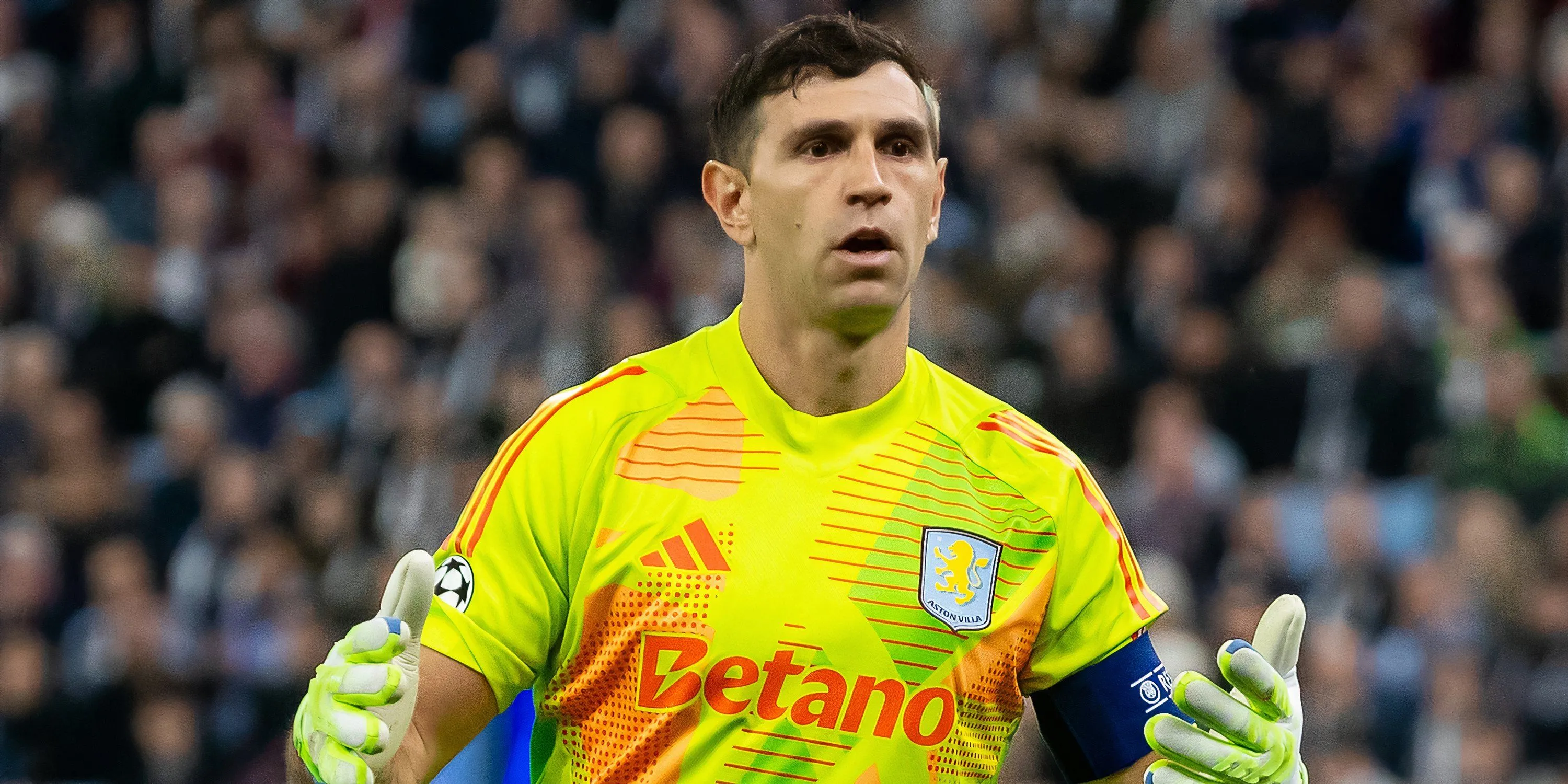 Phong độ của thủ môn Emiliano Martinez trong màu áo Aston Villa