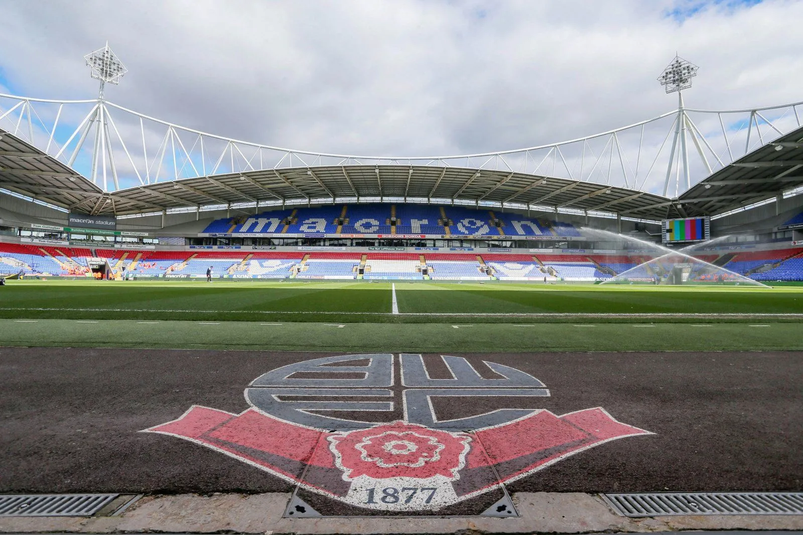 Sân vận động Macron, sân nhà của Bolton Wanderers, nơi HLV Schumacher xây dựng đội hình.
