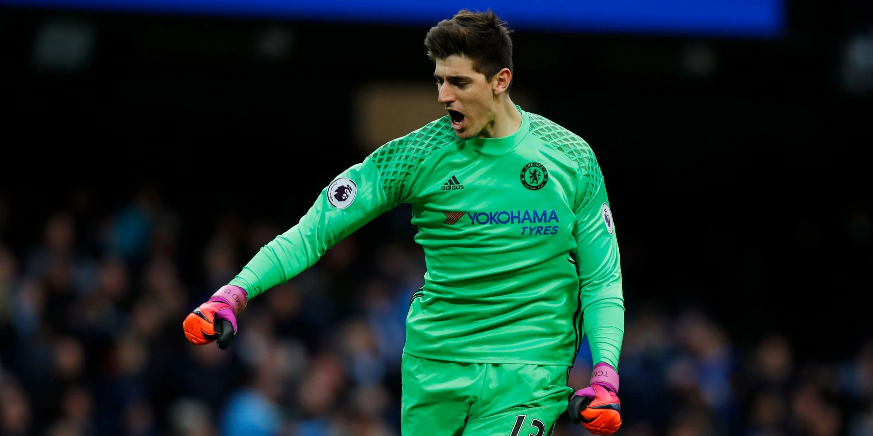 Thủ môn Chelsea Thibaut Courtois