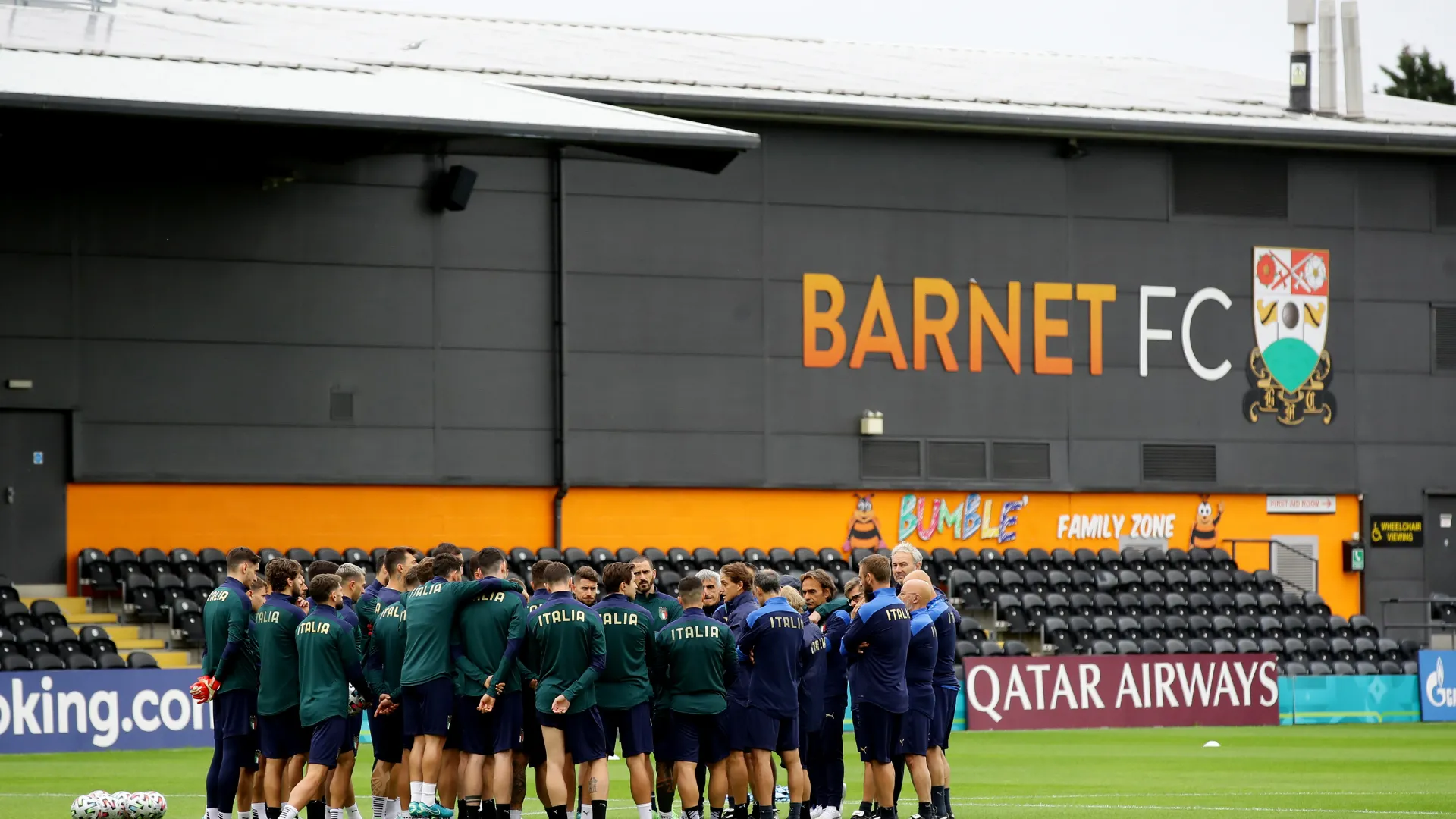 Biểu tượng của câu lạc bộ Barnet FC