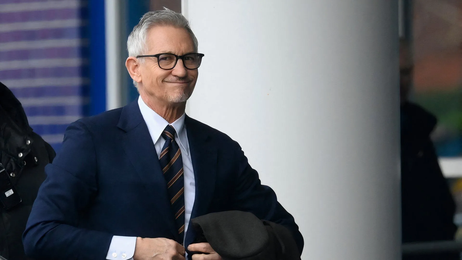 Cựu danh thủ và MC nổi tiếng Gary Lineker, biểu tượng của Leicester City