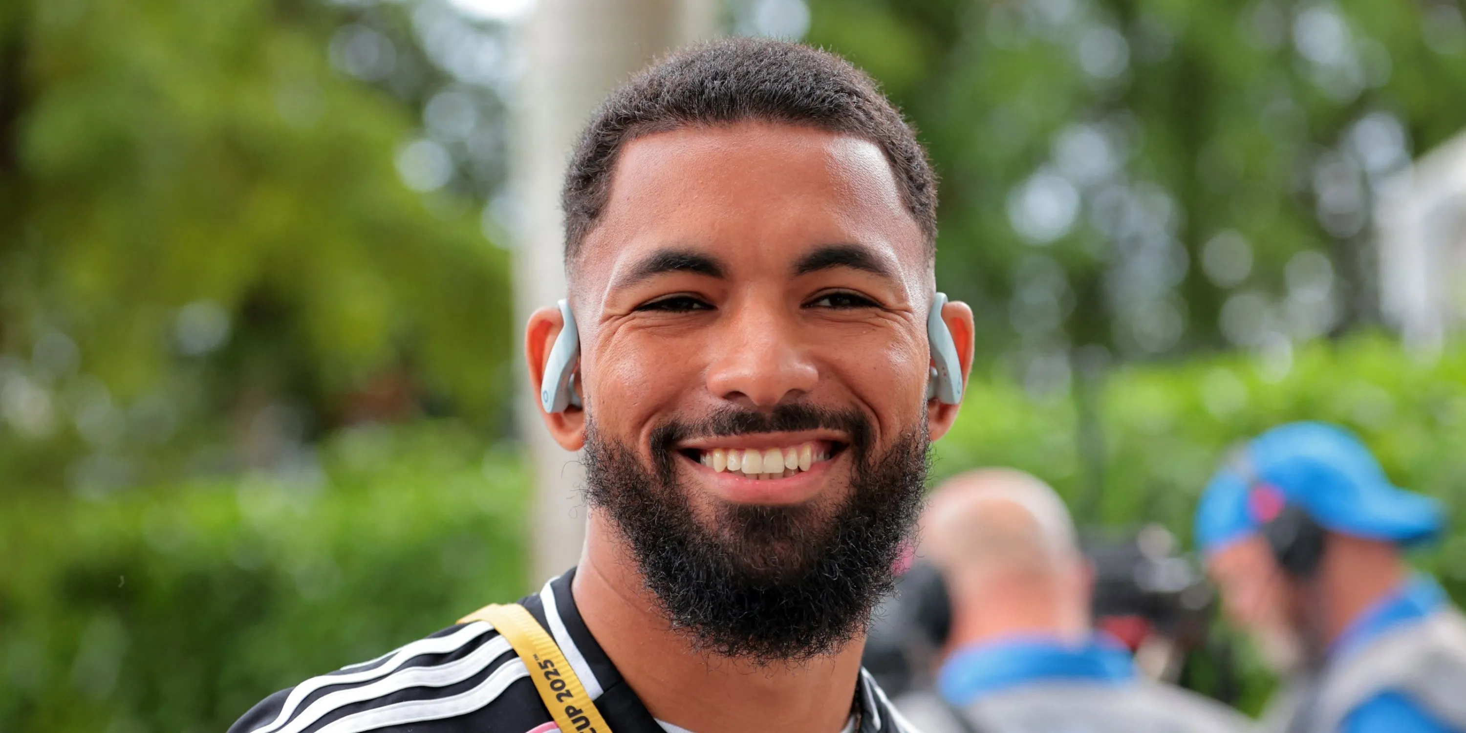 Douglas Luiz trong màu áo Juventus trước thềm World Cup các CLB