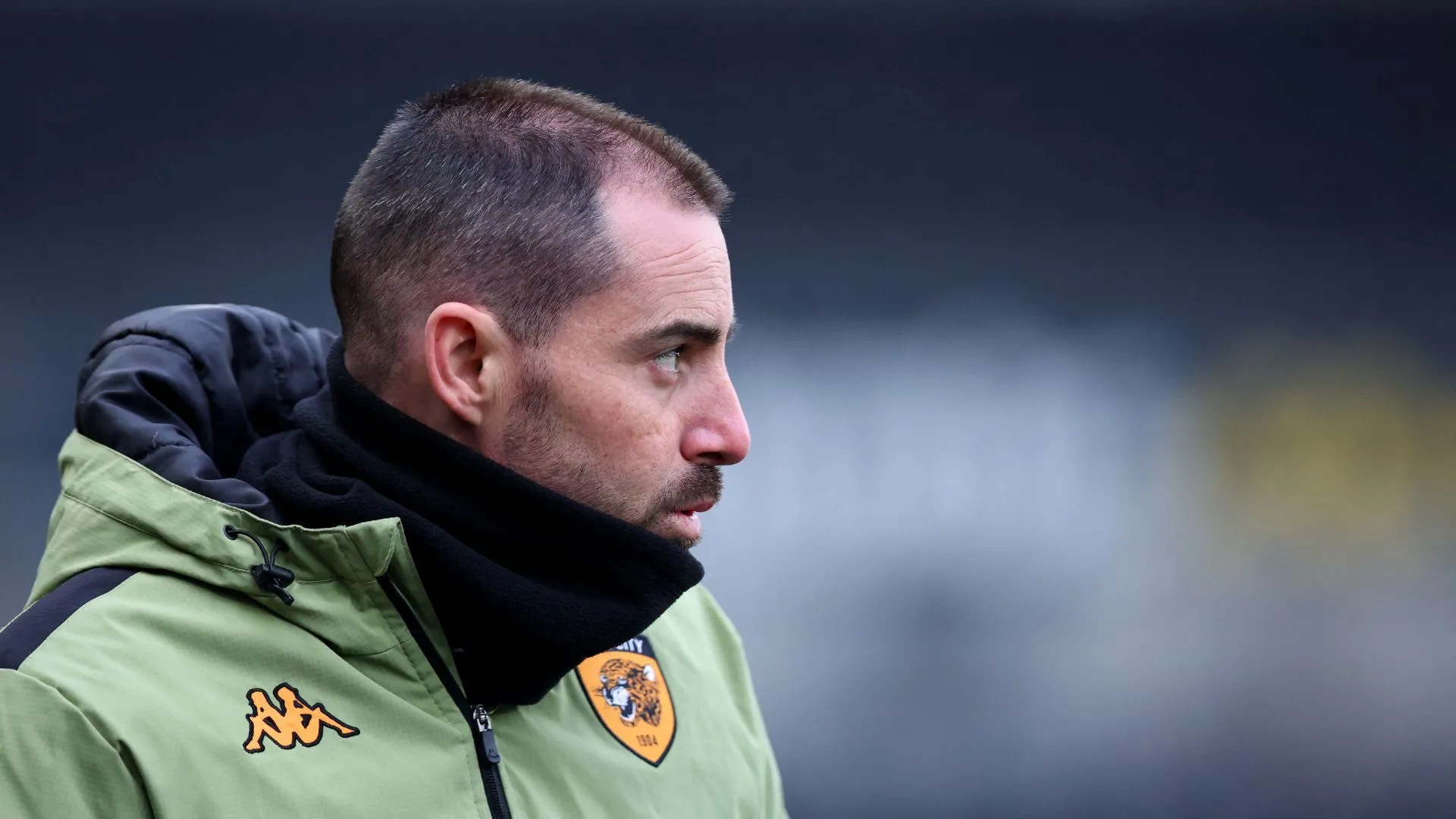Huấn luyện viên trưởng Ruben Selles của Sheffield United, người đang đối mặt với những thách thức về nhân sự do chấn thương của các cầu thủ.