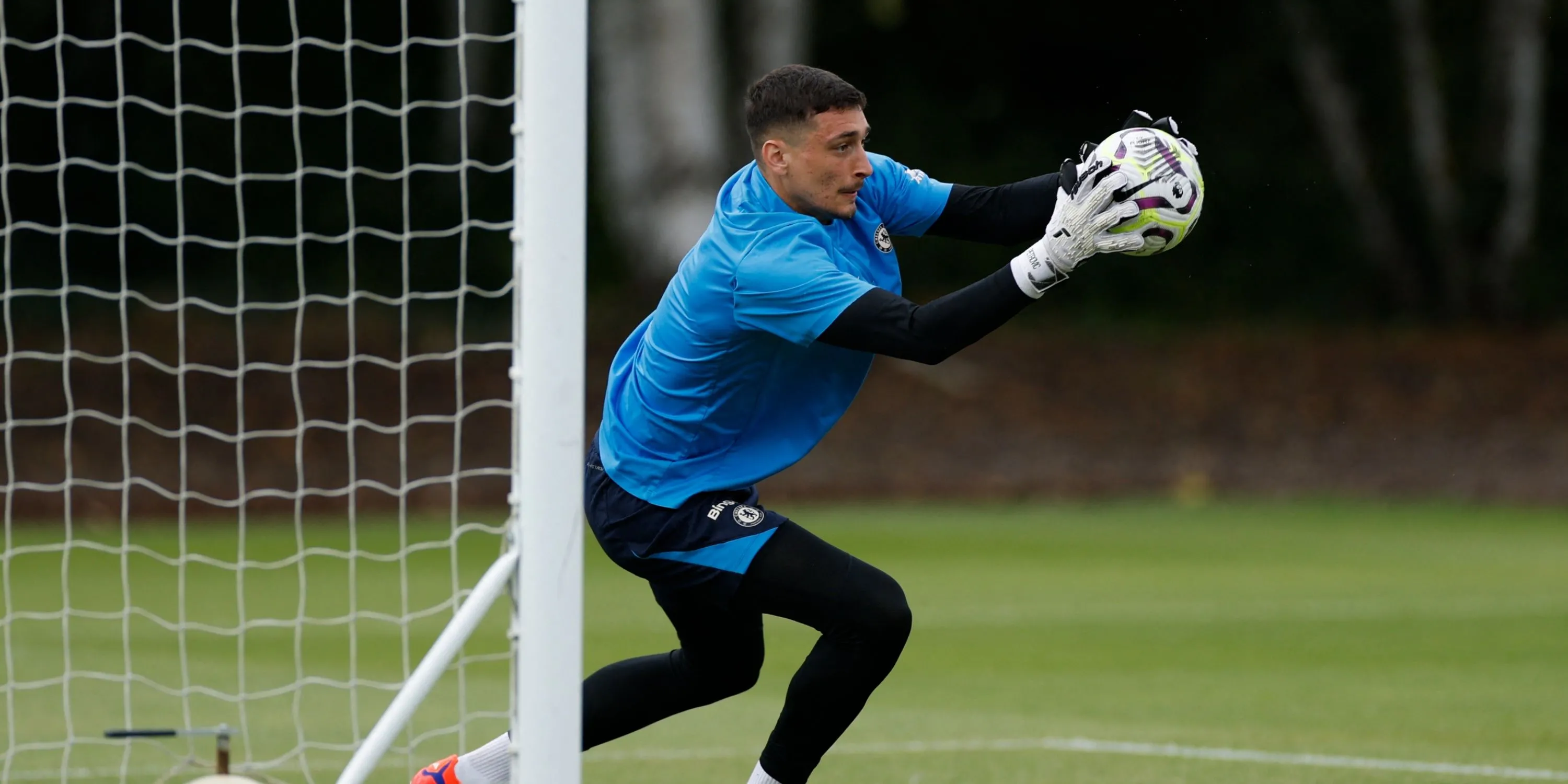 Thủ môn Djordje Petrovic, mục tiêu chuyển nhượng của Sunderland.