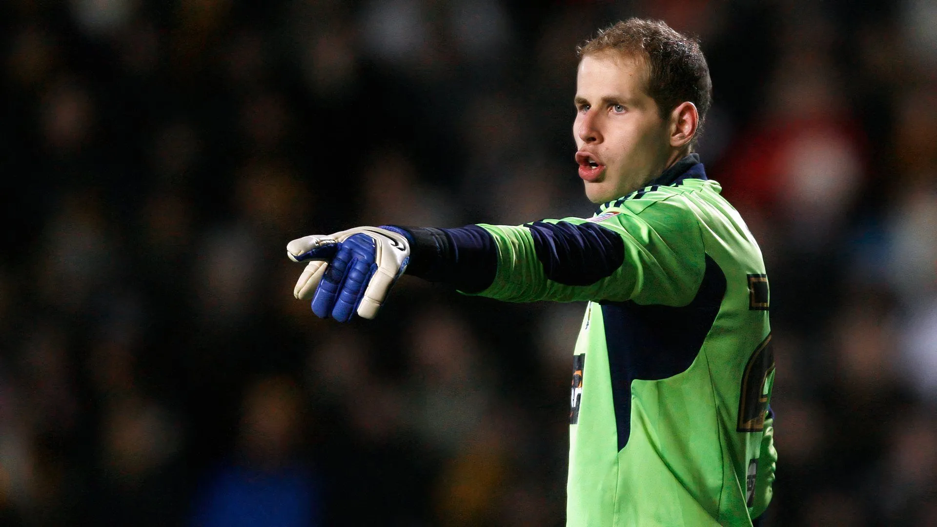 Thủ môn Péter Gulácsi thi đấu cho Hull City dưới dạng cho mượn