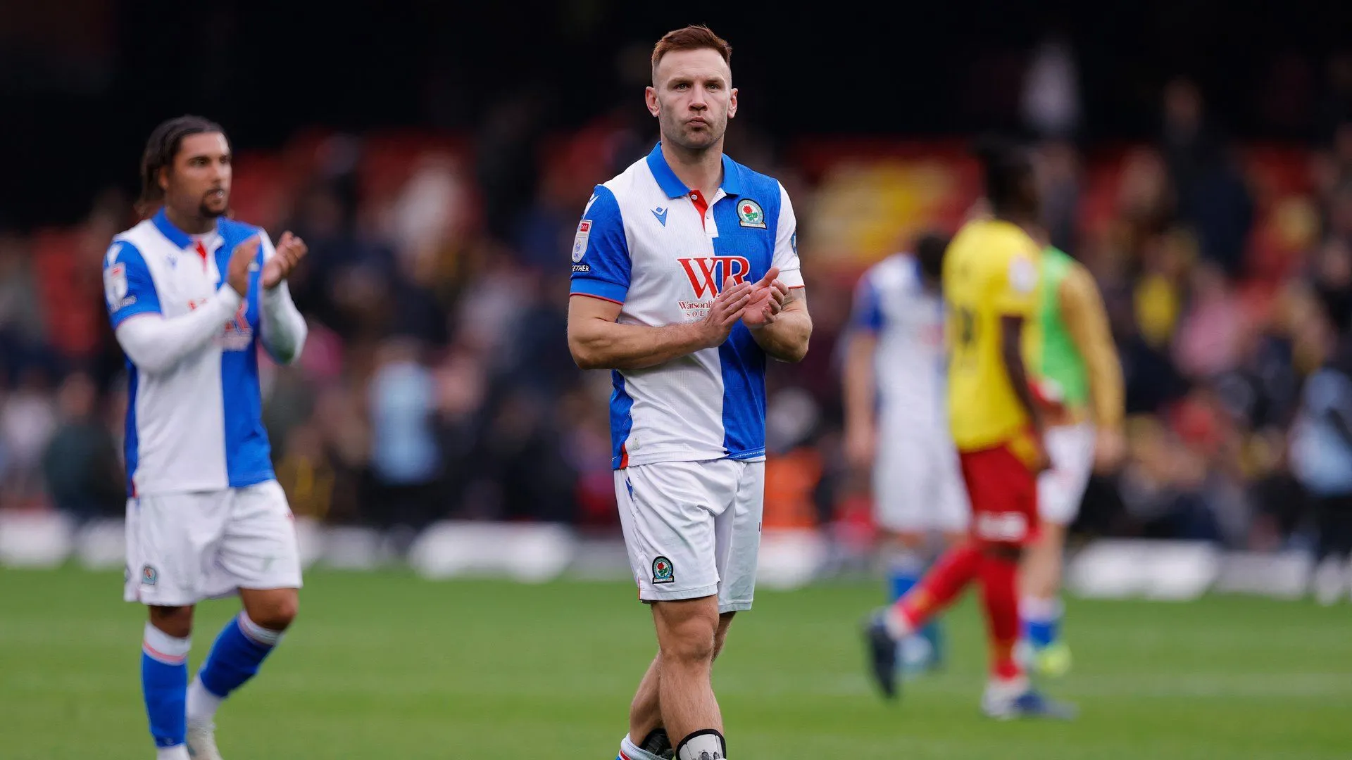 Tiền đạo Andreas Weimann và Tyrhys Dolan trong màu áo Blackburn Rovers, hai cầu thủ đã rời Ewood Park