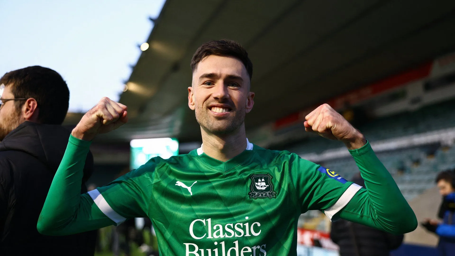 Tiền đạo Ryan Hardie trong màu áo Plymouth Argyle, tân binh của Wrexham