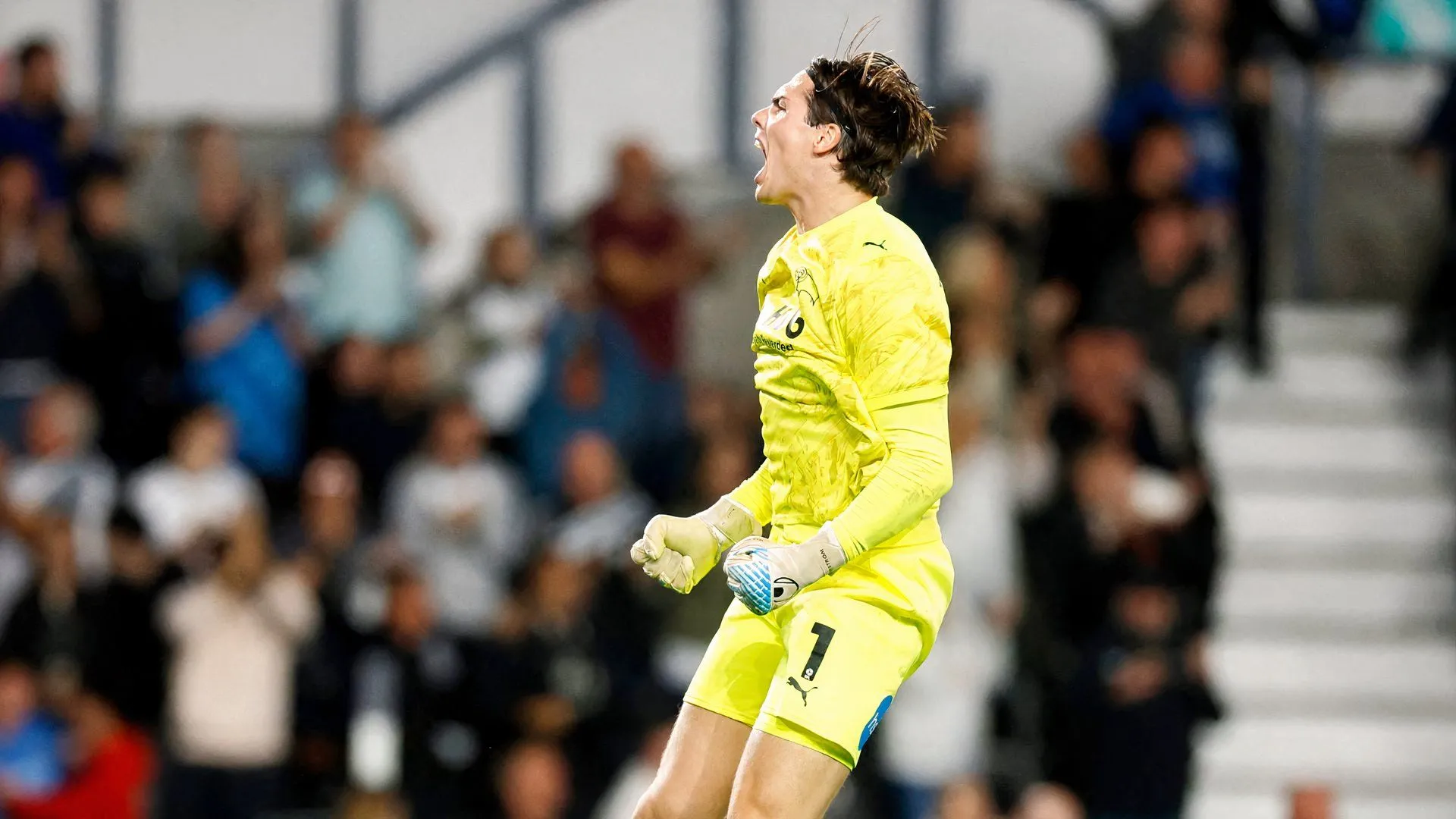 Hình ảnh so sánh hiệu năng của Zetterstrom với các thủ môn hàng đầu Championship