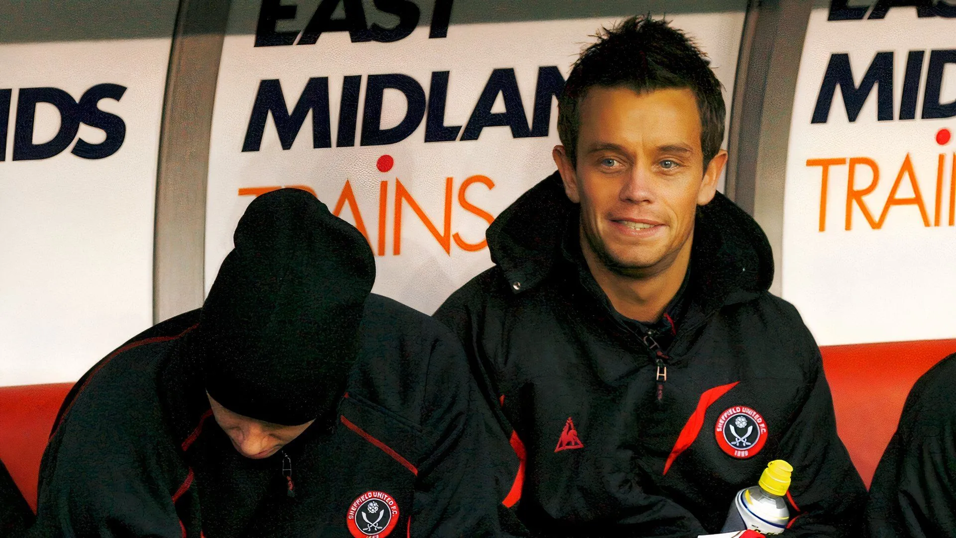 Lee Hendrie phân tích tình hình khó khăn của Louie Barry tại Sheffield United